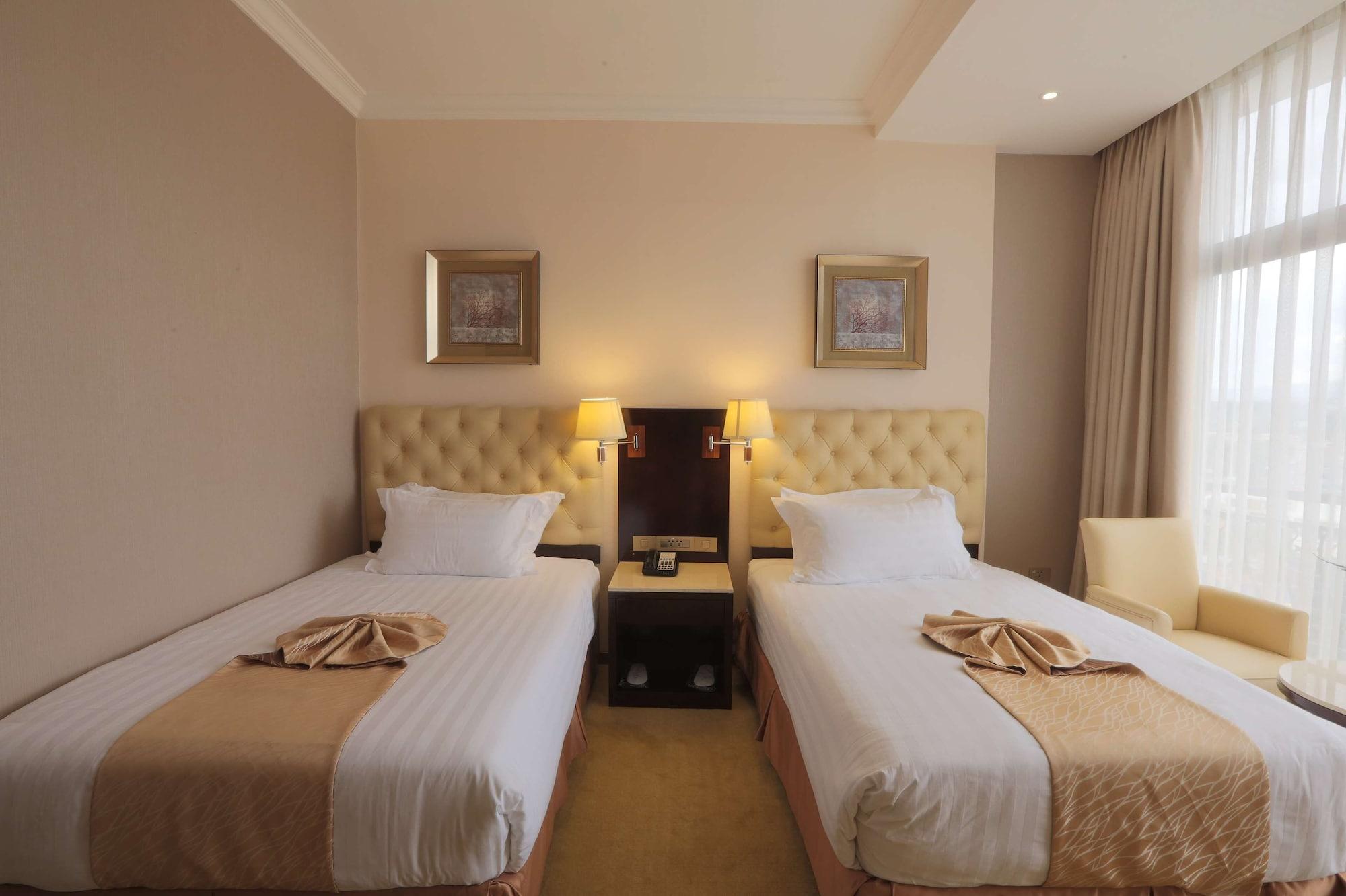 Getfam Hotel Addis Ababa Exterior photo