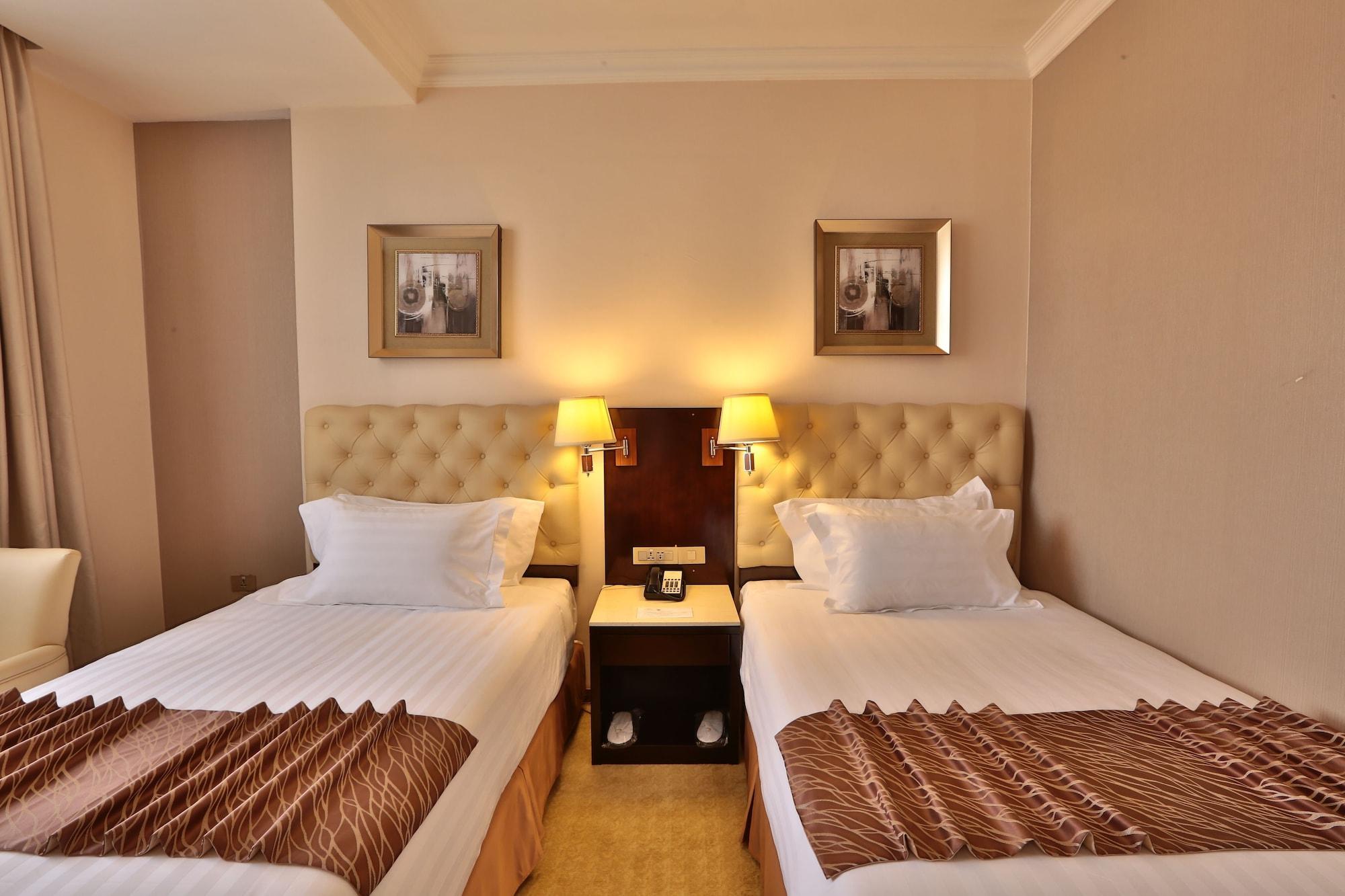 Getfam Hotel Addis Ababa Exterior photo