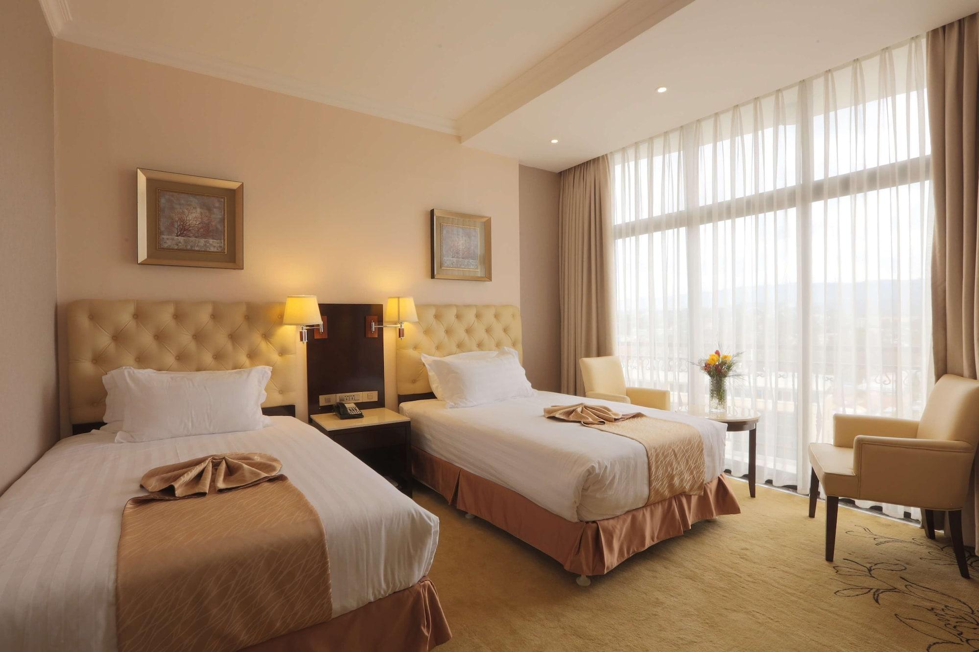 Getfam Hotel Addis Ababa Exterior photo